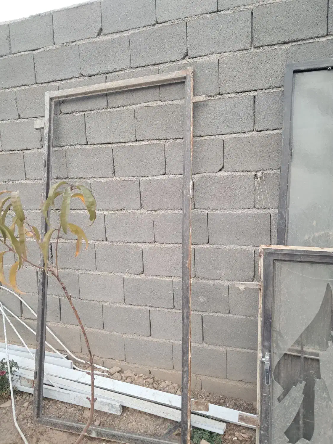 درب وپنجره اهنی|مصالح و تجهیزات ساختمان|شاهرود, |دیوار