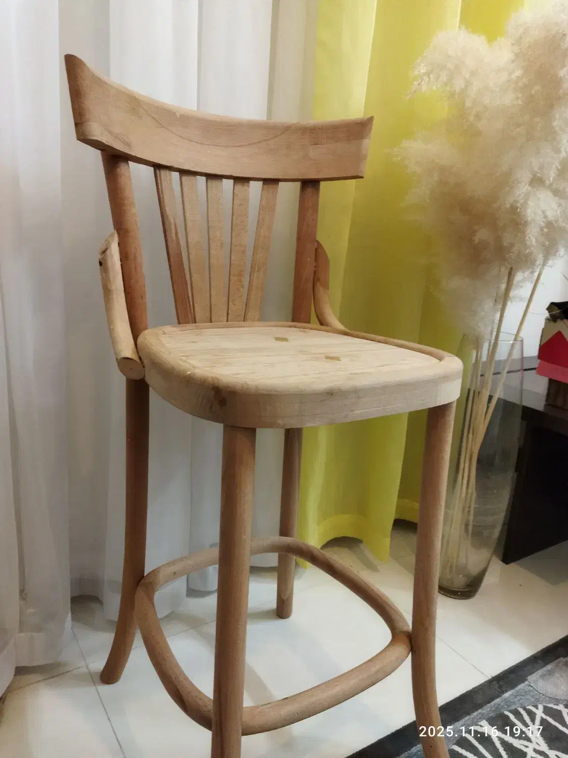 صندلی چوبی غذاخوری|میز و صندلی غذاخوری|قم, شاه سید علی|دیوار