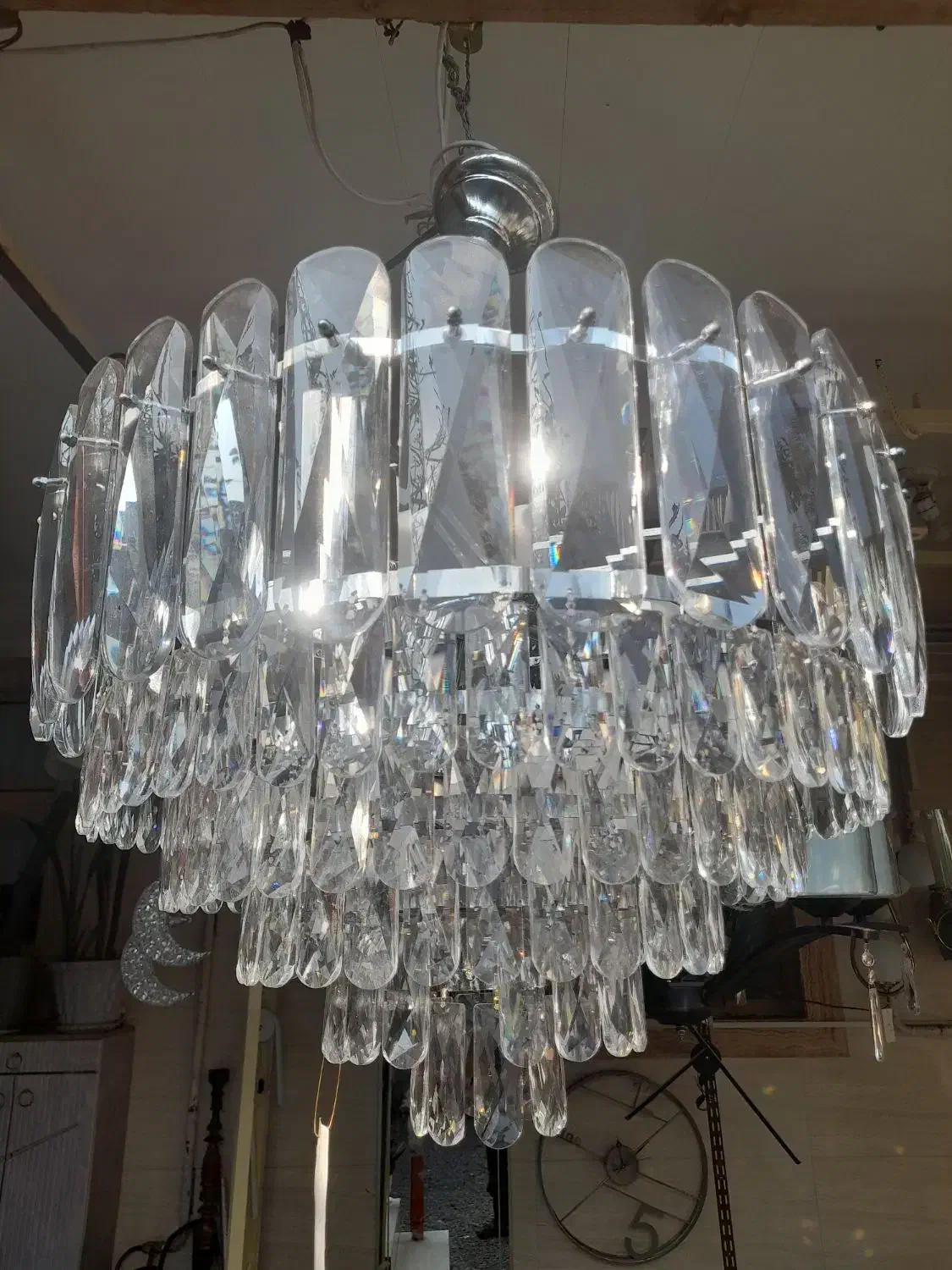 لوستر کریستالی|لوستر و چراغ آویز|رشت, جانبازان|دیوار