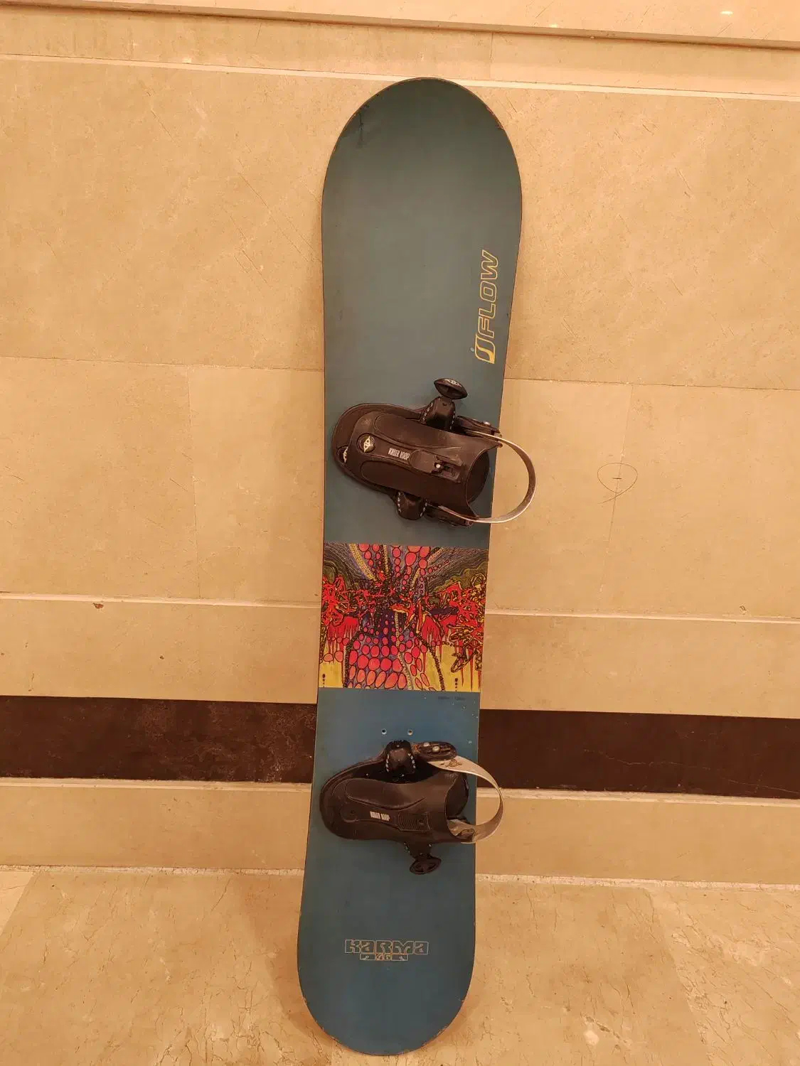 اسنوبرد flow بهمراه فیکس|ورزش‌های زمستانی|تهران, علم و صنعت|دیوار