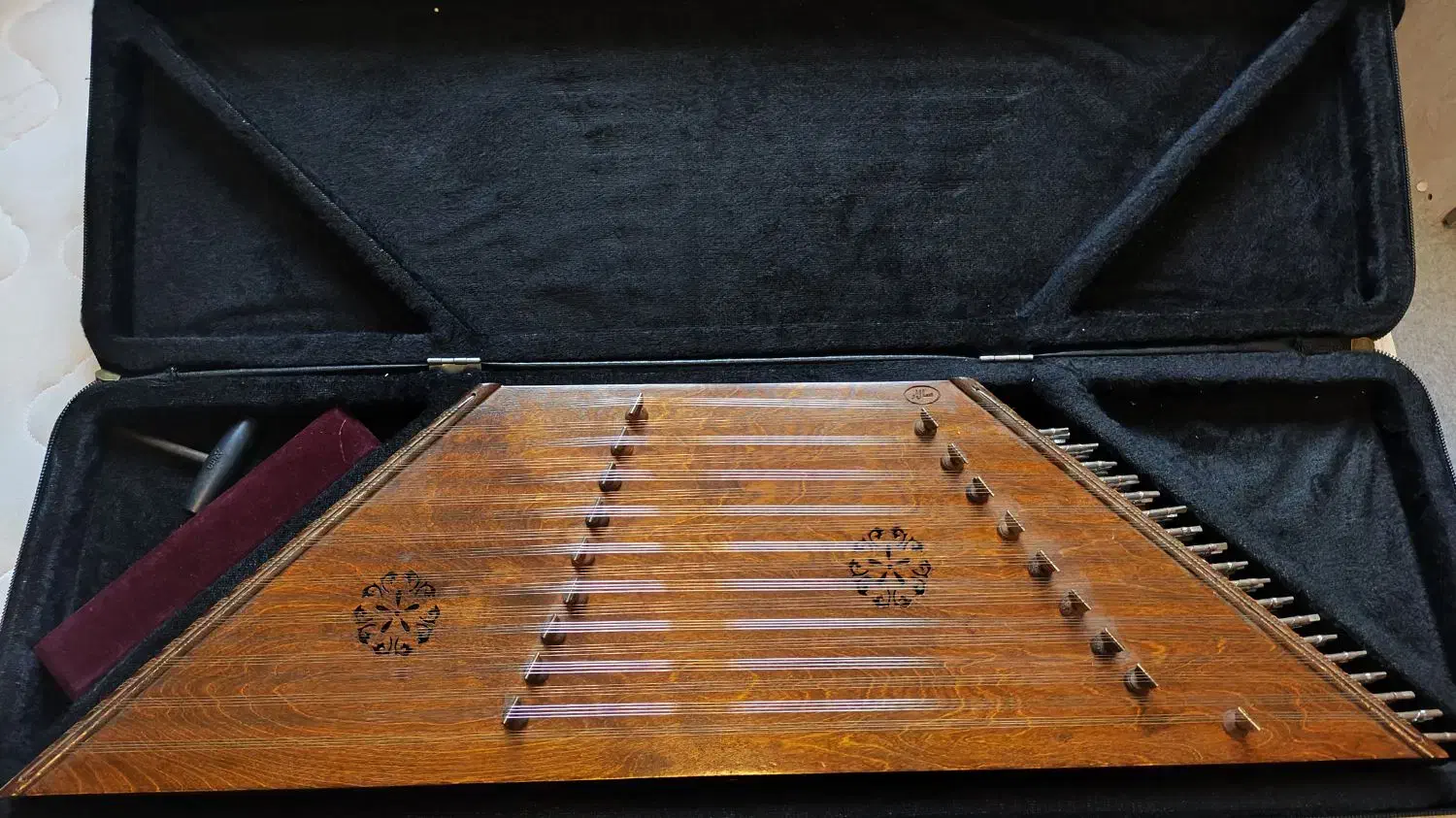 سنتور سالار|سازهای سنتی|ارومیه, |دیوار