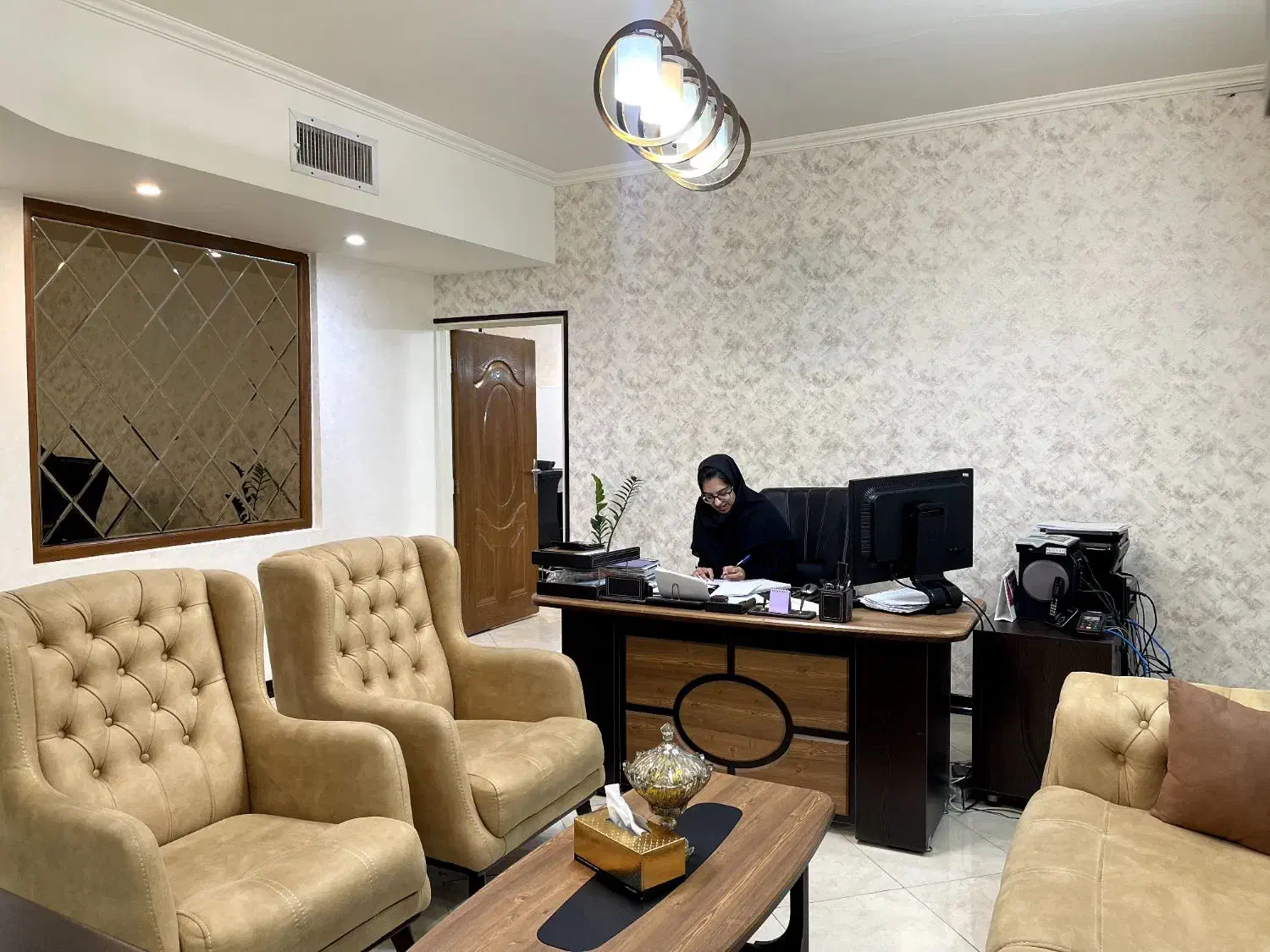 سرپرست حرفهای مشاورین املاک،فرصت درآمدو رشد بالا|استخدام بازاریابی و فروش|یزد, |دیوار