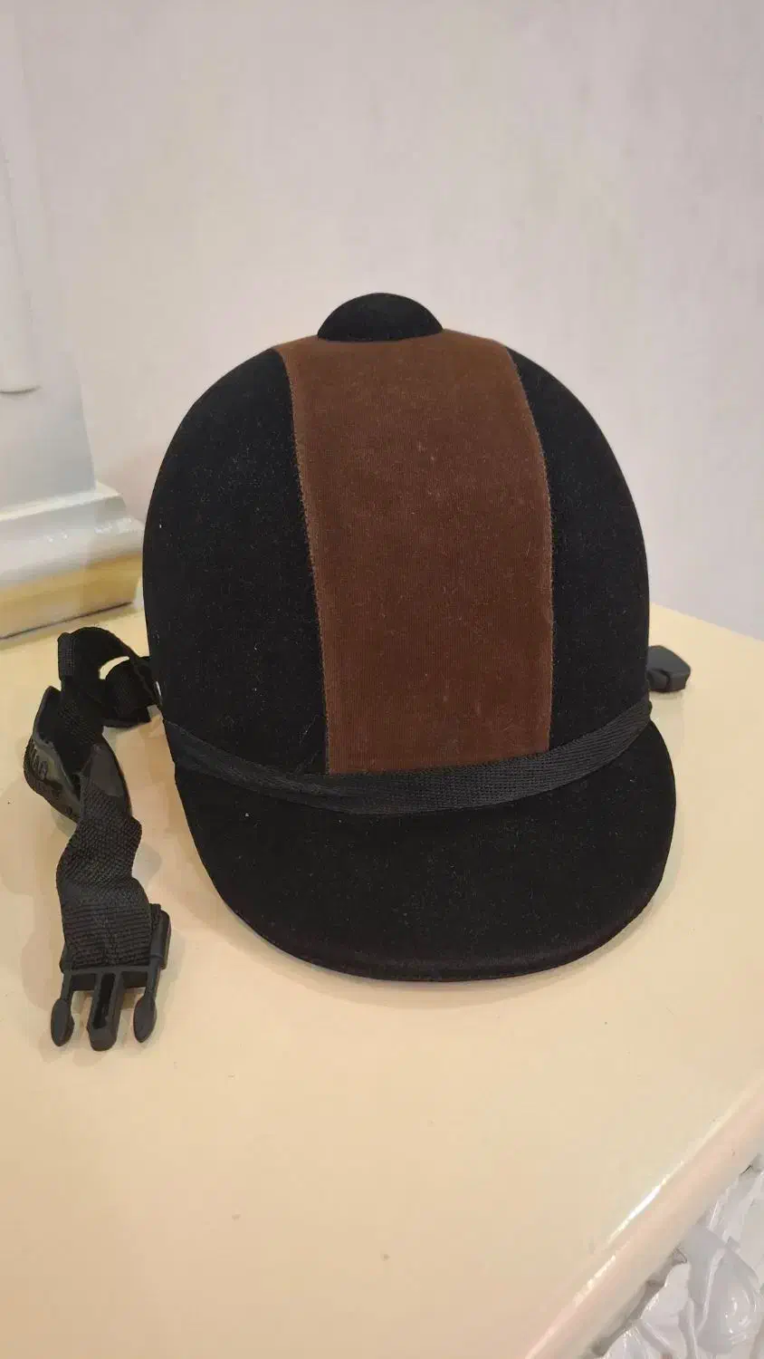 کلاه سوارکاری|اسب و تجهیزات اسب‌سواری|مشهد, نوید|دیوار