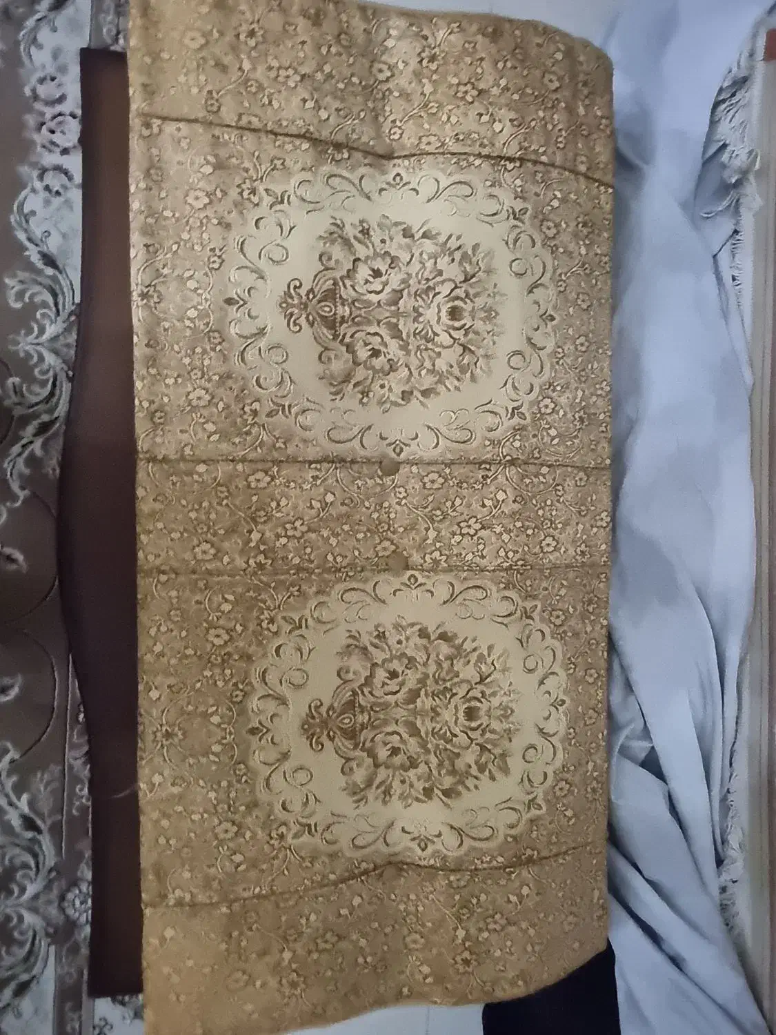 یک جفت پشتی کرم رنگ|پشتی|اصفهان, ملکشهر|دیوار