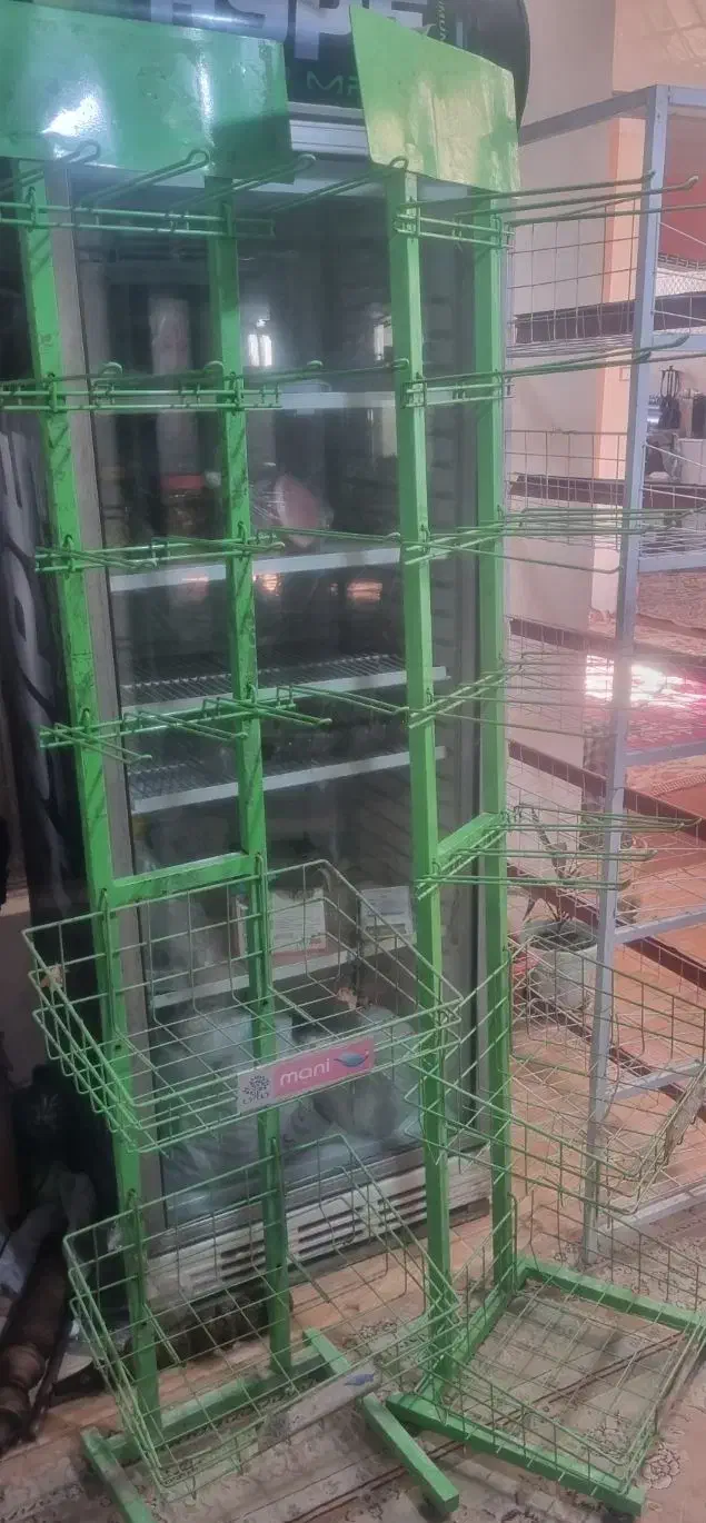 استند آویز فلزی با سبد|کتابخانه، شلف، قفسه‌های دیواری|کرمانشاه, |دیوار