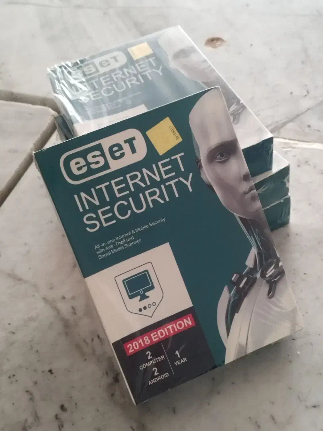 آنتی ویروس اورجینال ۴ کاربر|قطعات و لوازم جانبی رایانه|فردیس, فردیس|دیوار