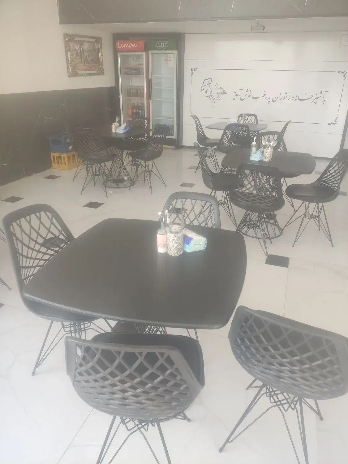 میز صندلی رستوران کافی شاپ|کافی‌شاپ و رستوران|سبزوار, قصبه اب یمین|دیوار