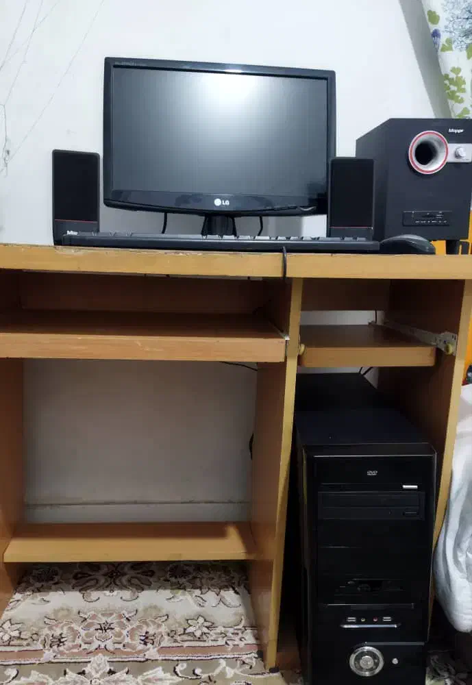 کامپیوتر|رایانه رومیزی|دورود, |دیوار