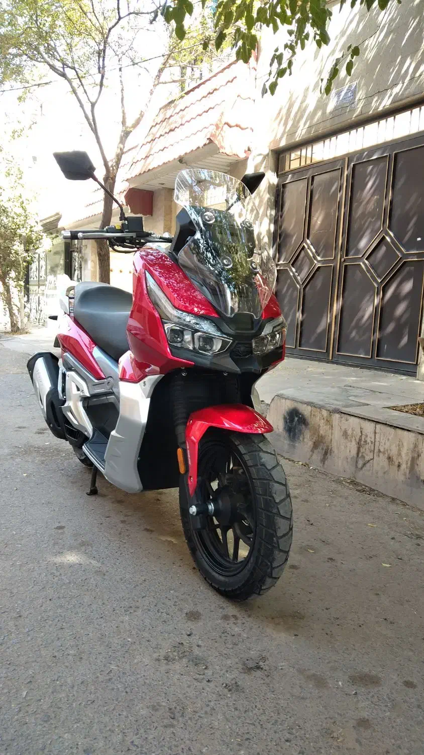 هوندا ADV تکتاز تایوانی 1402 بدون تصادفی|موتورسیکلت|قم, سالاریه|دیوار