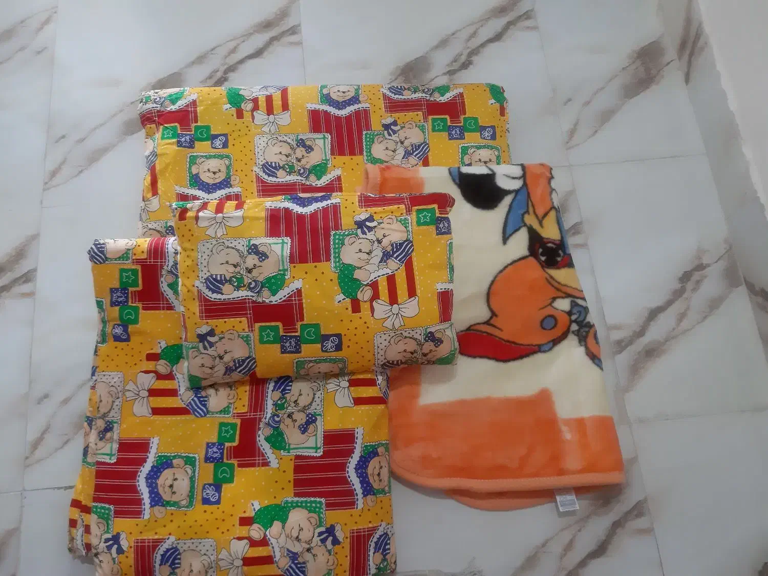 یه ست کامل کودک همراه با ملحفه|اسباب و اثاث بچه|رشت, رشتیان|دیوار