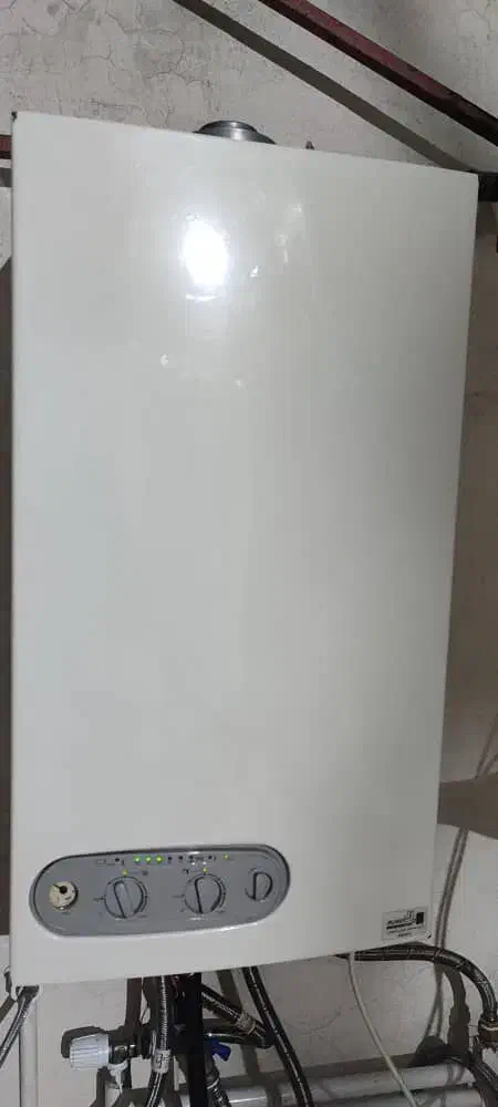 پکیج دیواری|آبگرمکن، پکیج، شوفاژ|تهران, تهرانسر شرقی|دیوار