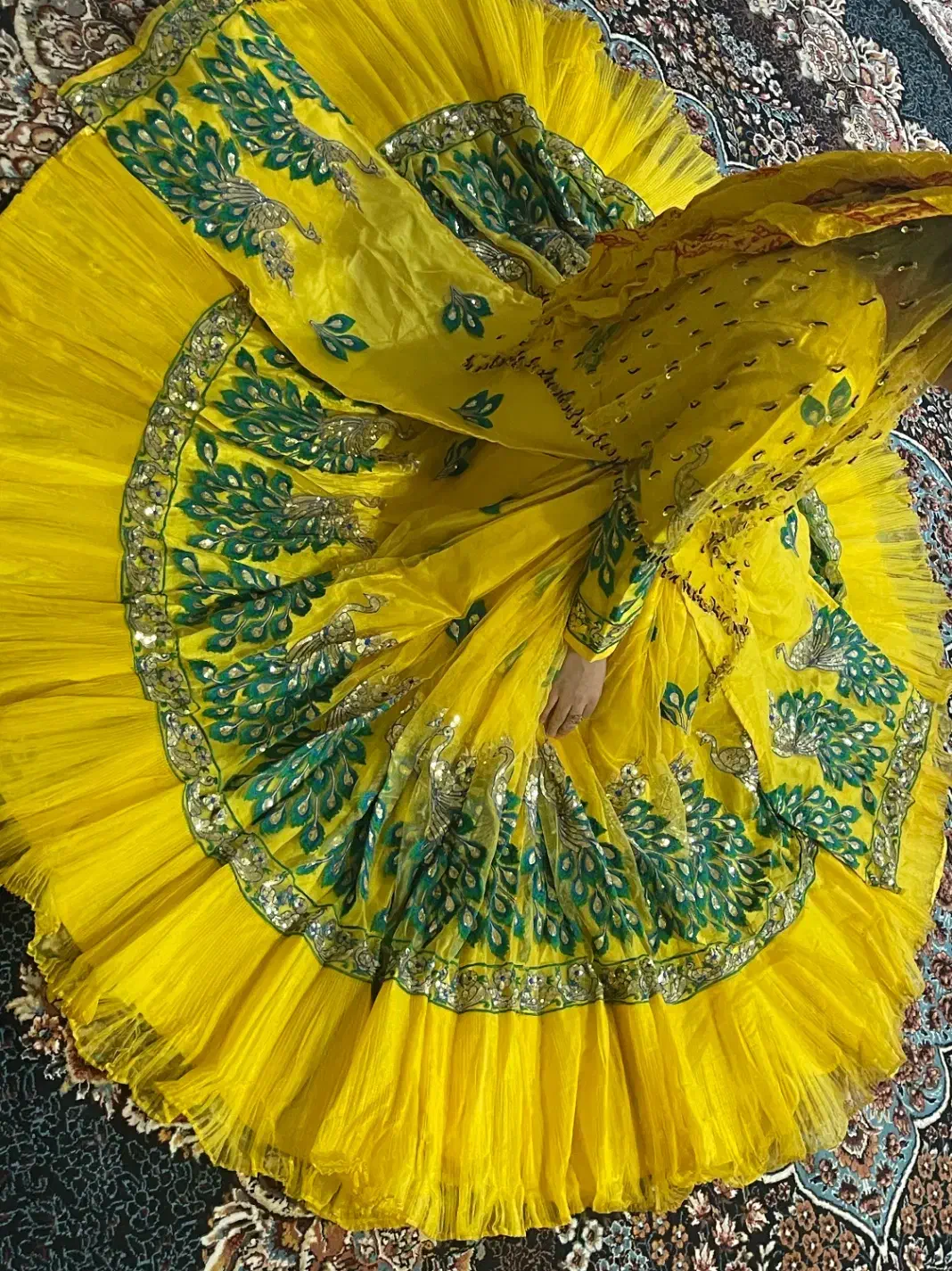 لباس محلی|لباس|بندر دیر, |دیوار