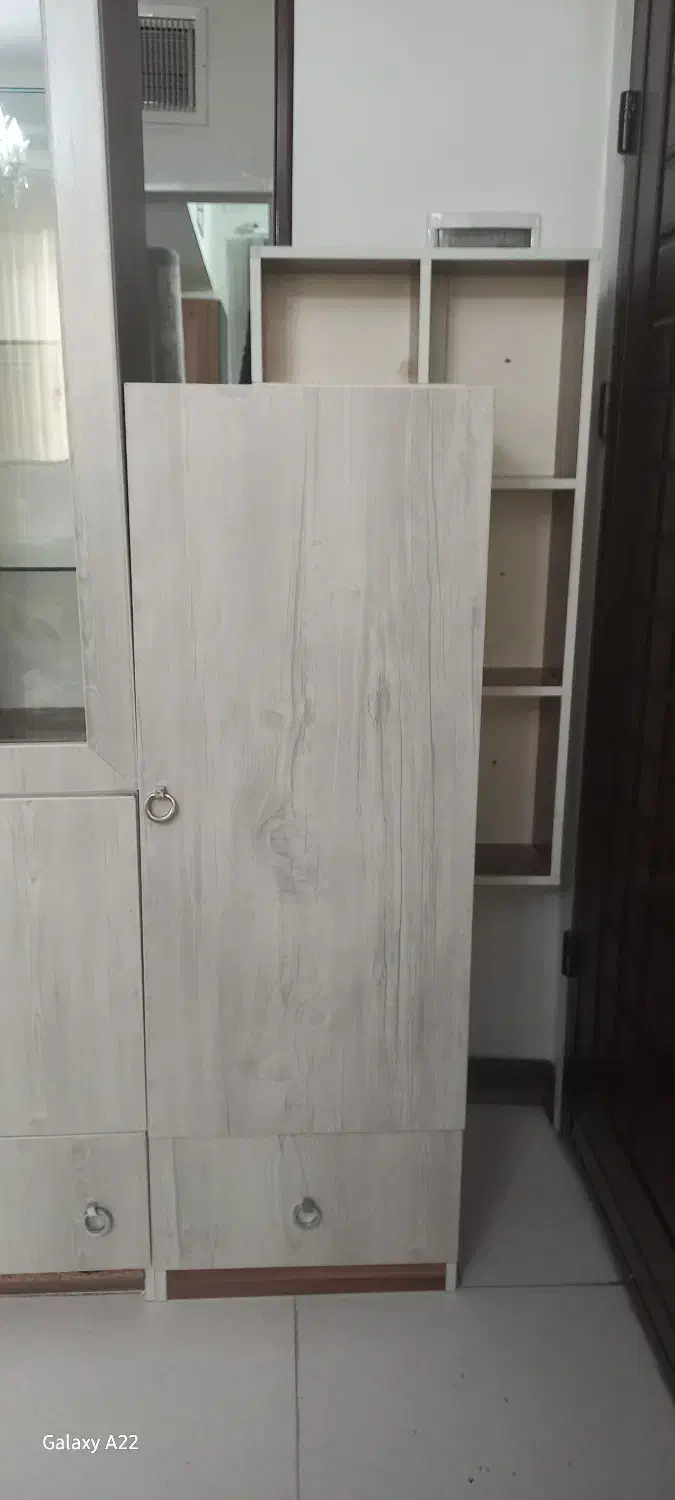 تخت وکمد نوجوان|تخت و سرویس خواب|کرج, حصارک بالا|دیوار