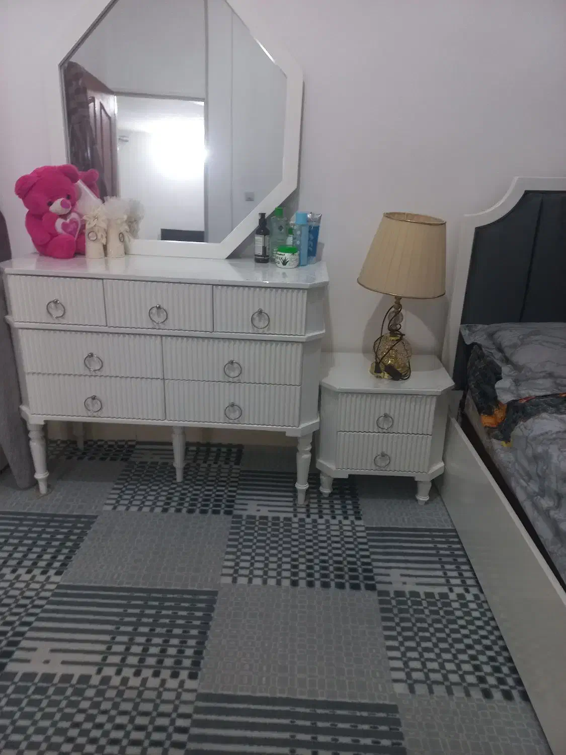 تخت خواب دو نفره|تخت و سرویس خواب|بروجرد, |دیوار