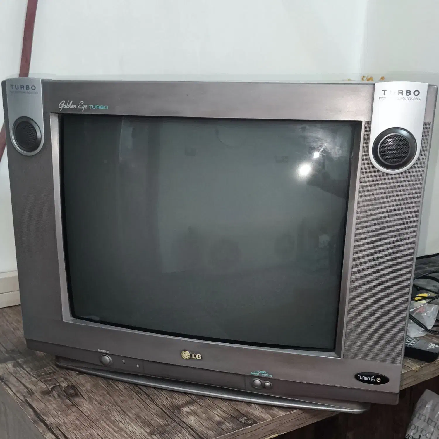 تلویریون توربو LG  و گیرنده دیجیتال iclass|تلویزیون و پروژکتور|دزفول, |دیوار