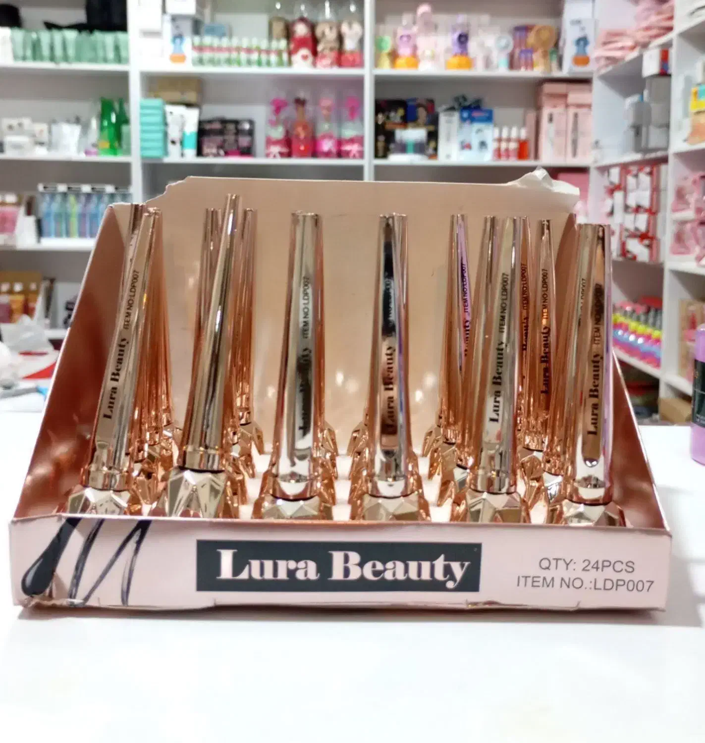 لوازمارایشی پوشاک قیمت مناسب تخفیف روزمادر و یلدا|آرایشی، بهداشتی، درمانی|تاکستان, |دیوار