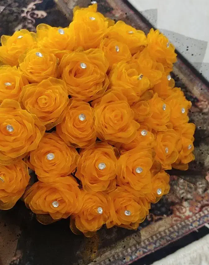 دسته گل حریر رنگ خاص|گل مصنوعی|اصفهان, فجر|دیوار