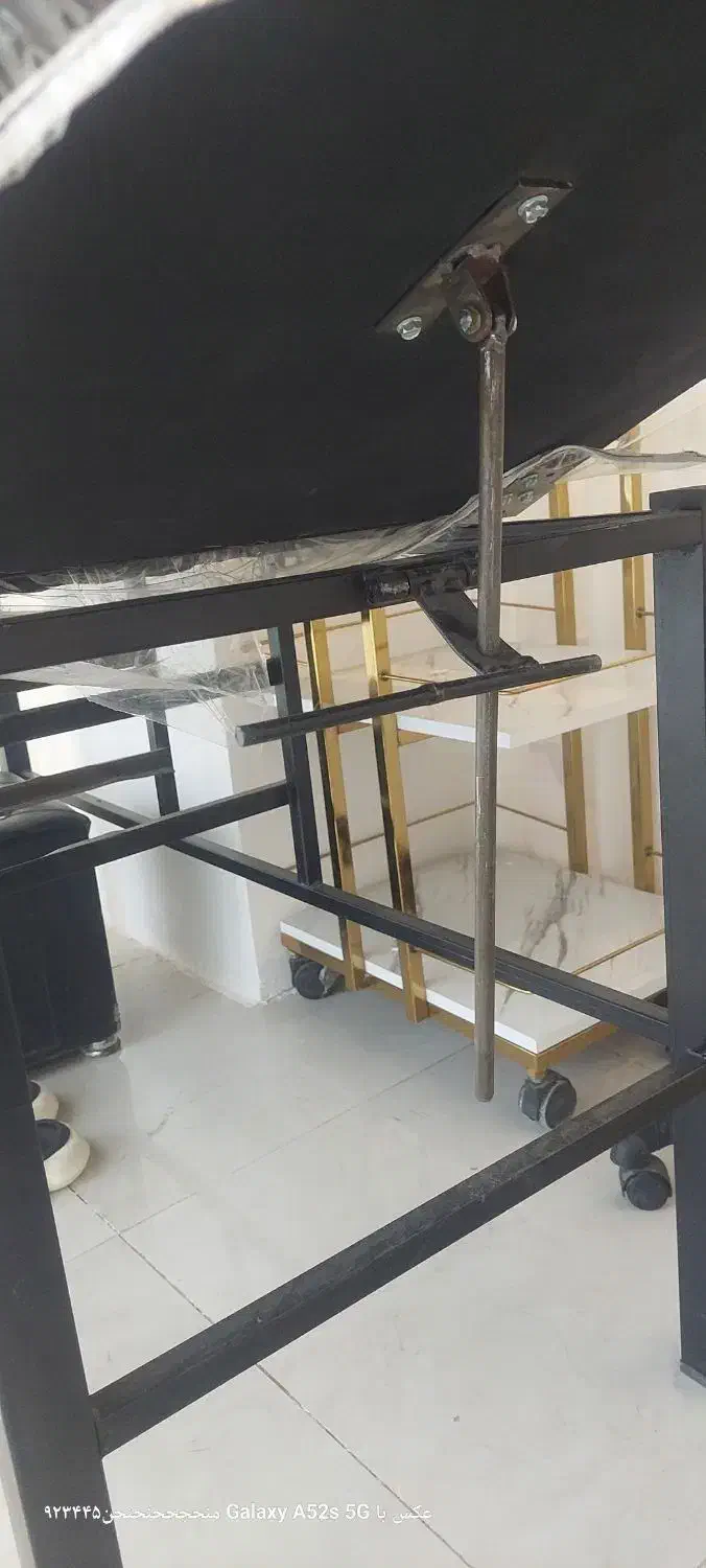 تخت دو تیکه . تاشو فیشیال، مژه ،اصلاح|آرایشگاه و سالنهای زیبایی|اردبیل, |دیوار