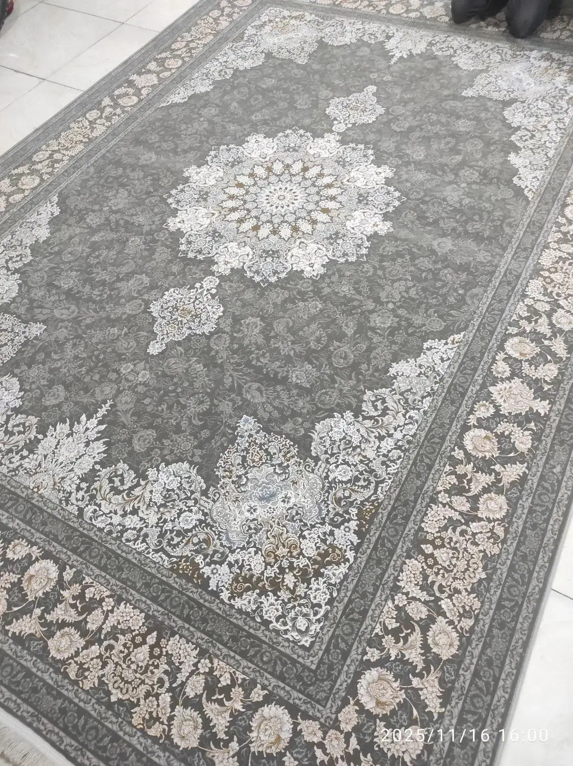 دوتخته فرش 9 متری 1200 شانه|فرش|ورامین, خیر آباد|دیوار