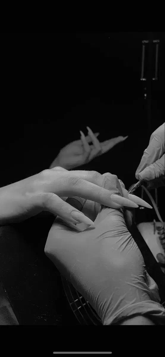 کاشت ناخون|خدمات آرایشگری و زیبایی|شیراز, دارالرحمه|دیوار