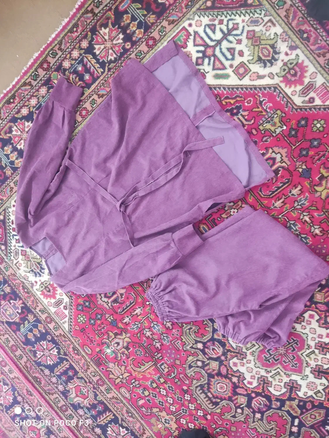 لباس|لباس|سلماس, |دیوار