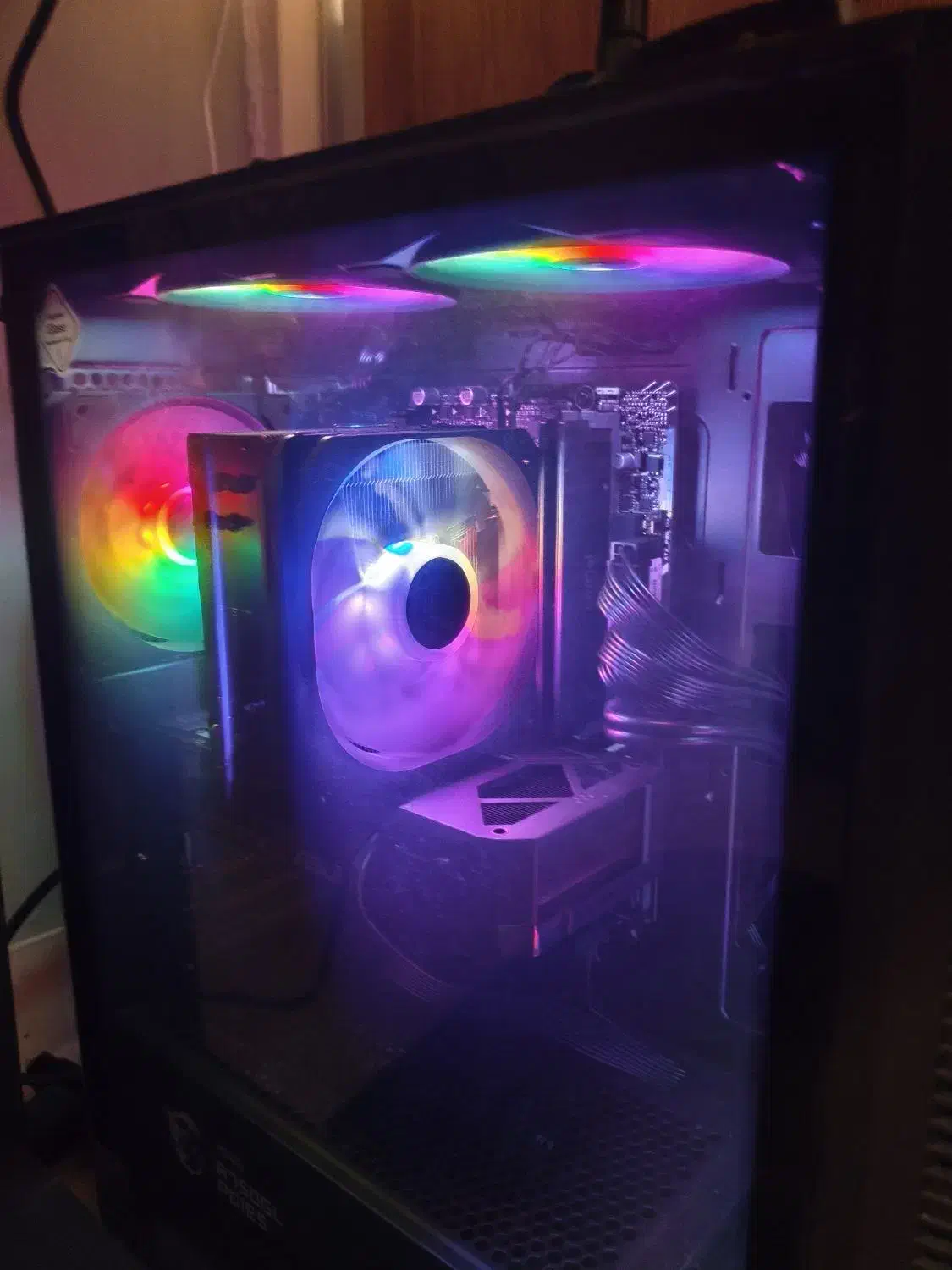 فروش کیس گیمینگ|رایانه رومیزی|تهران, خواجه نصیر طوسی|دیوار