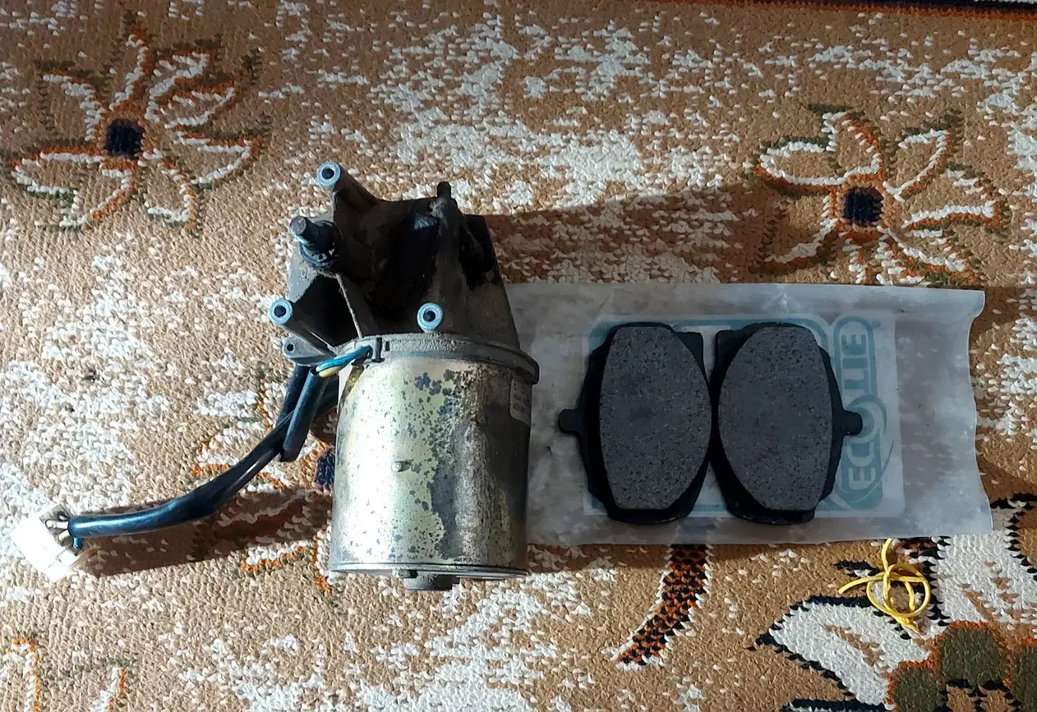 وسایل پیکان|قطعات یدکی و لوازم جانبی|بانه, |دیوار