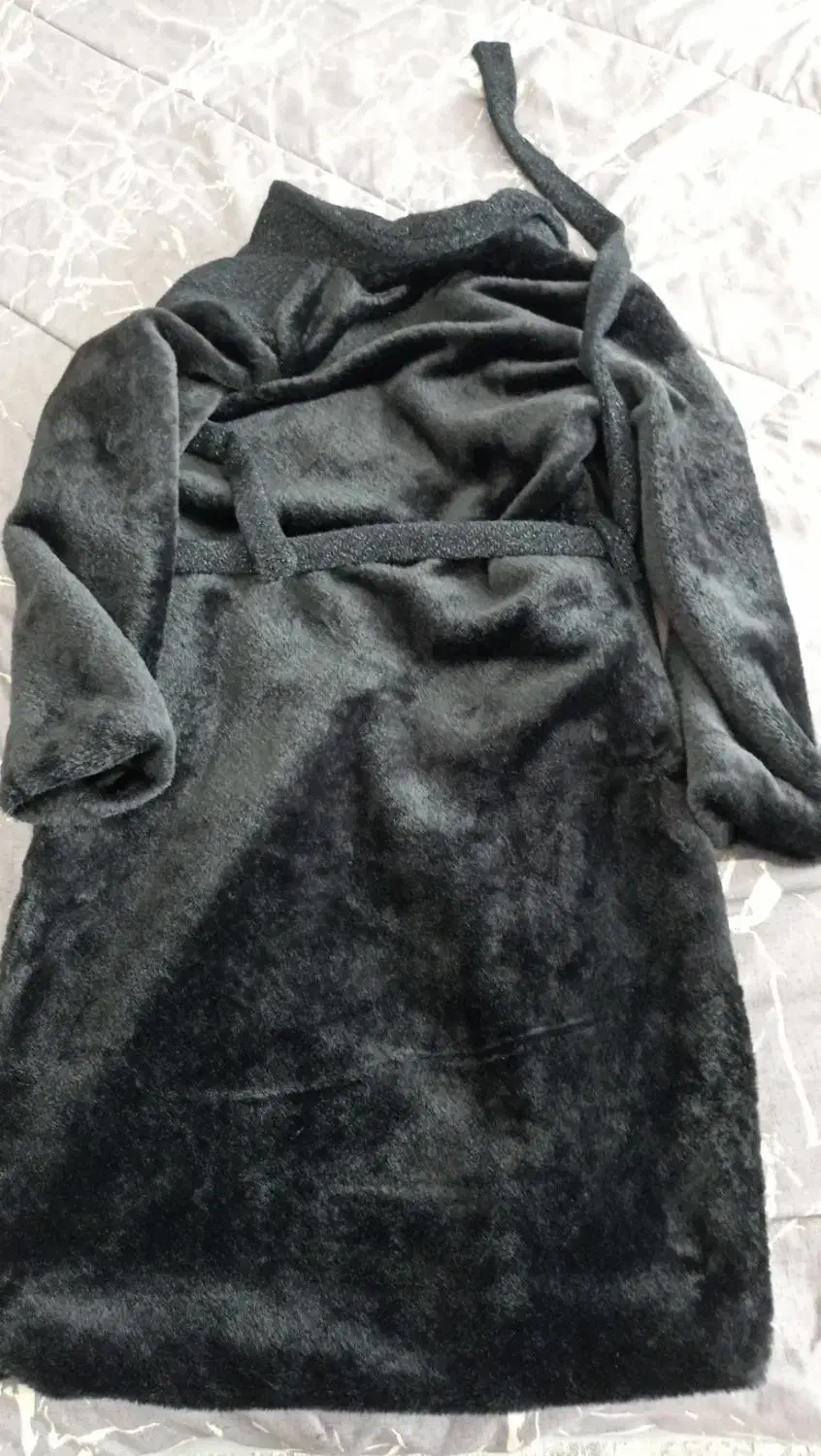 پالتو|لباس|دهگلان, |دیوار