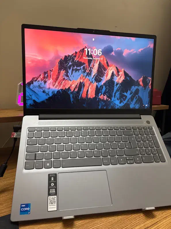 لپ تاپ لنوو لا کاغذی|رایانه همراه|اصفهان, ملک‌شهر|دیوار