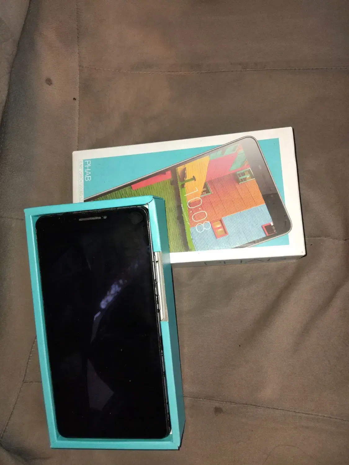 تبلت لنوو|تبلت|تهران, کاج|دیوار