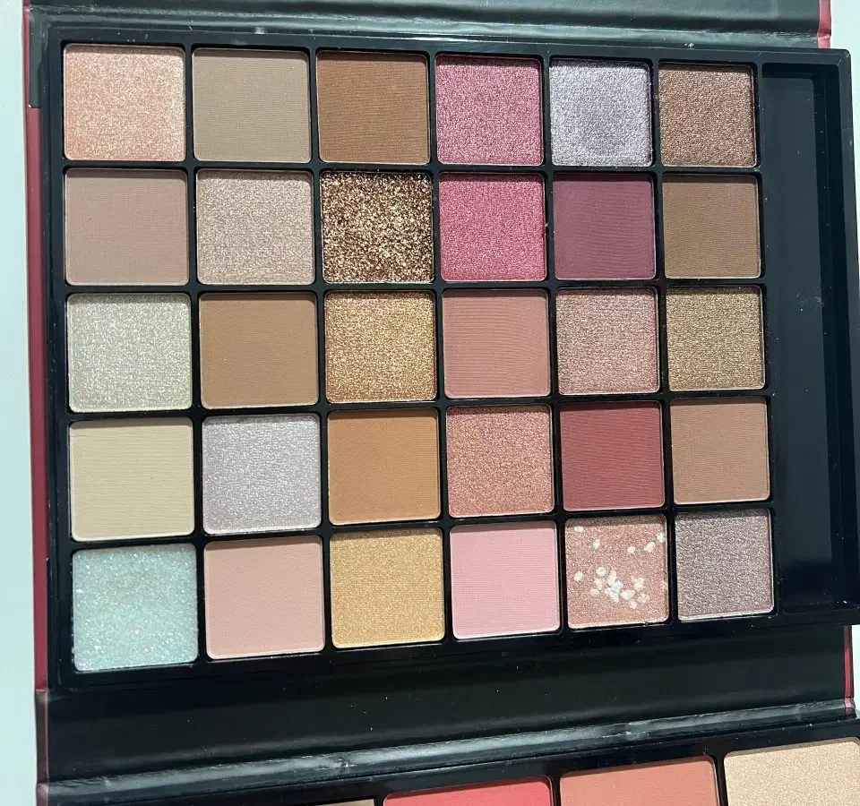 آرایشی|آرایشی، بهداشتی، درمانی|سنندج, |دیوار