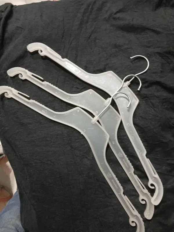 مقدار لوازم دکور مغازه  استند فلزی|فروشگاه و مغازه|الیگودرز, |دیوار