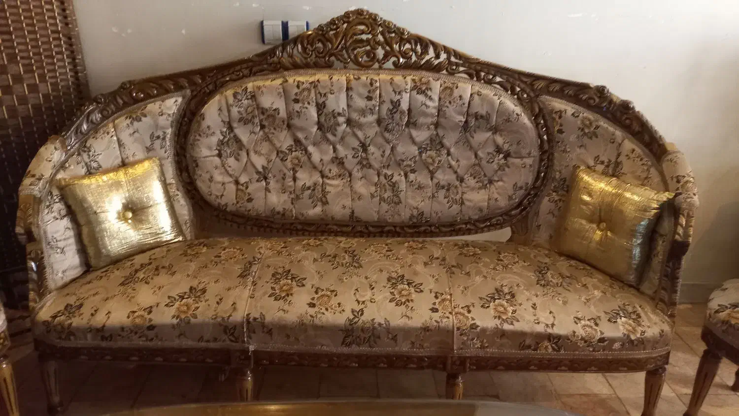 حراج مبلمان کلاسیک استیل فرحی چوب گردو 9نفره|مبلمان خانگی و میز عسلی|تهران, حبیب الله|دیوار