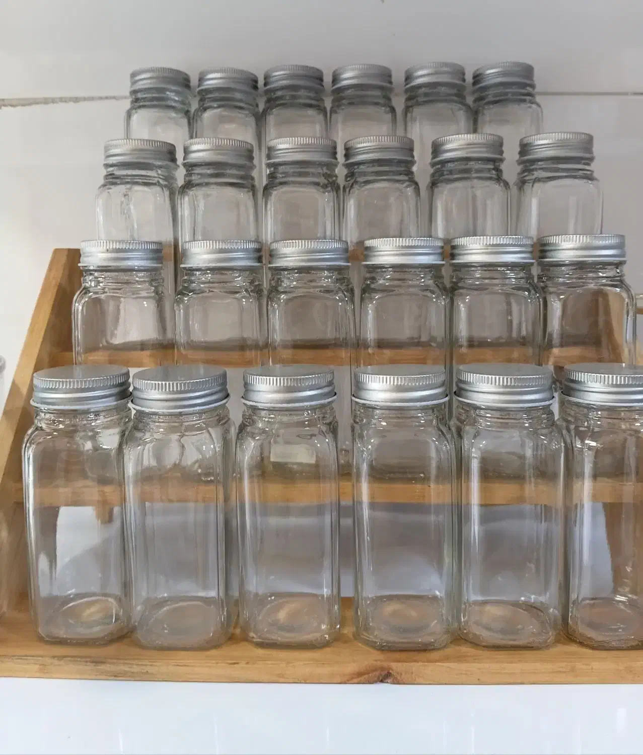 انواع شیشه مک کارتی|ظروف نگهدارنده، پلاستیکی، یک‌بارمصرف|دهگلان, |دیوار