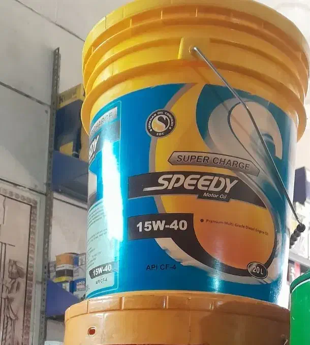 ظرف خالی روغن|ظروف نگهدارنده، پلاستیکی، یکبارمصرف|برخوار, |دیوار