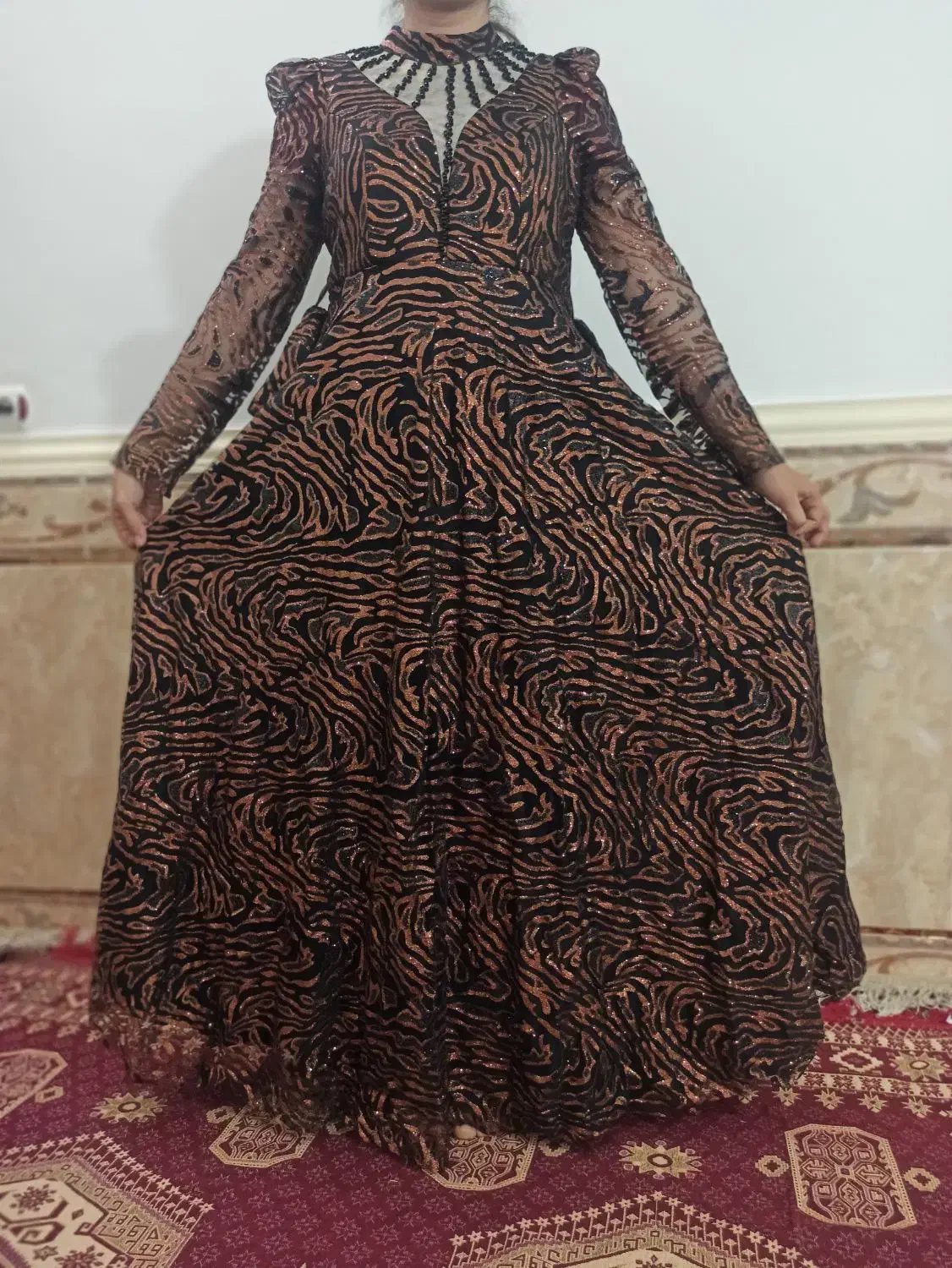 پیراهن مجلسی|لباس|زابل, |دیوار