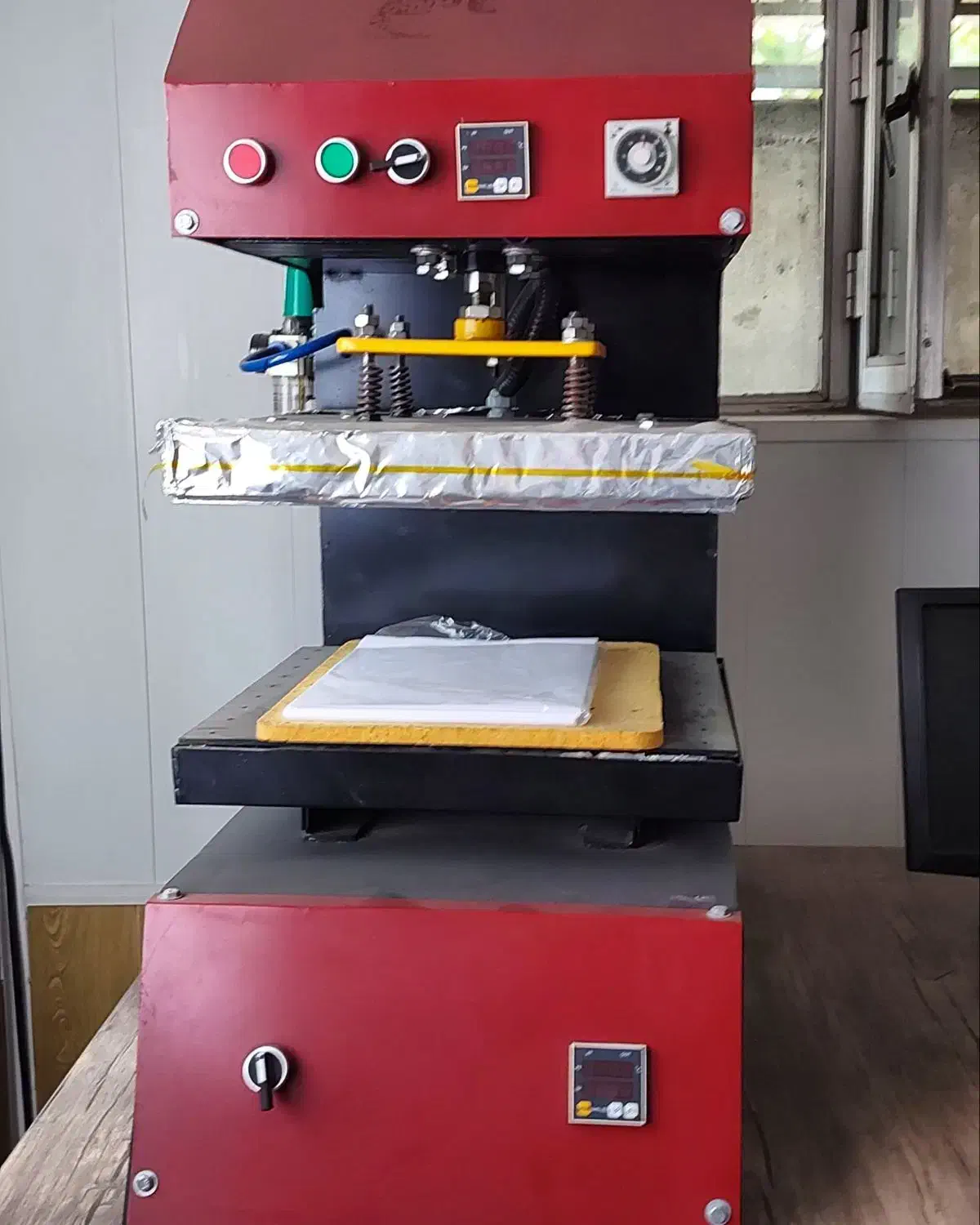 دستگاه پرس قوی|ابزارآلات|آستارا, |دیوار