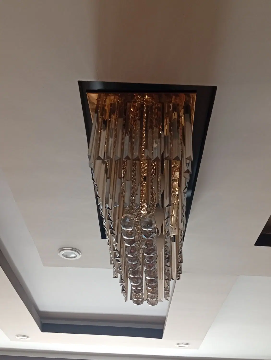 لوستر سقفی|لوستر و چراغ آویز|اصفهان, شهرک میلاد|دیوار