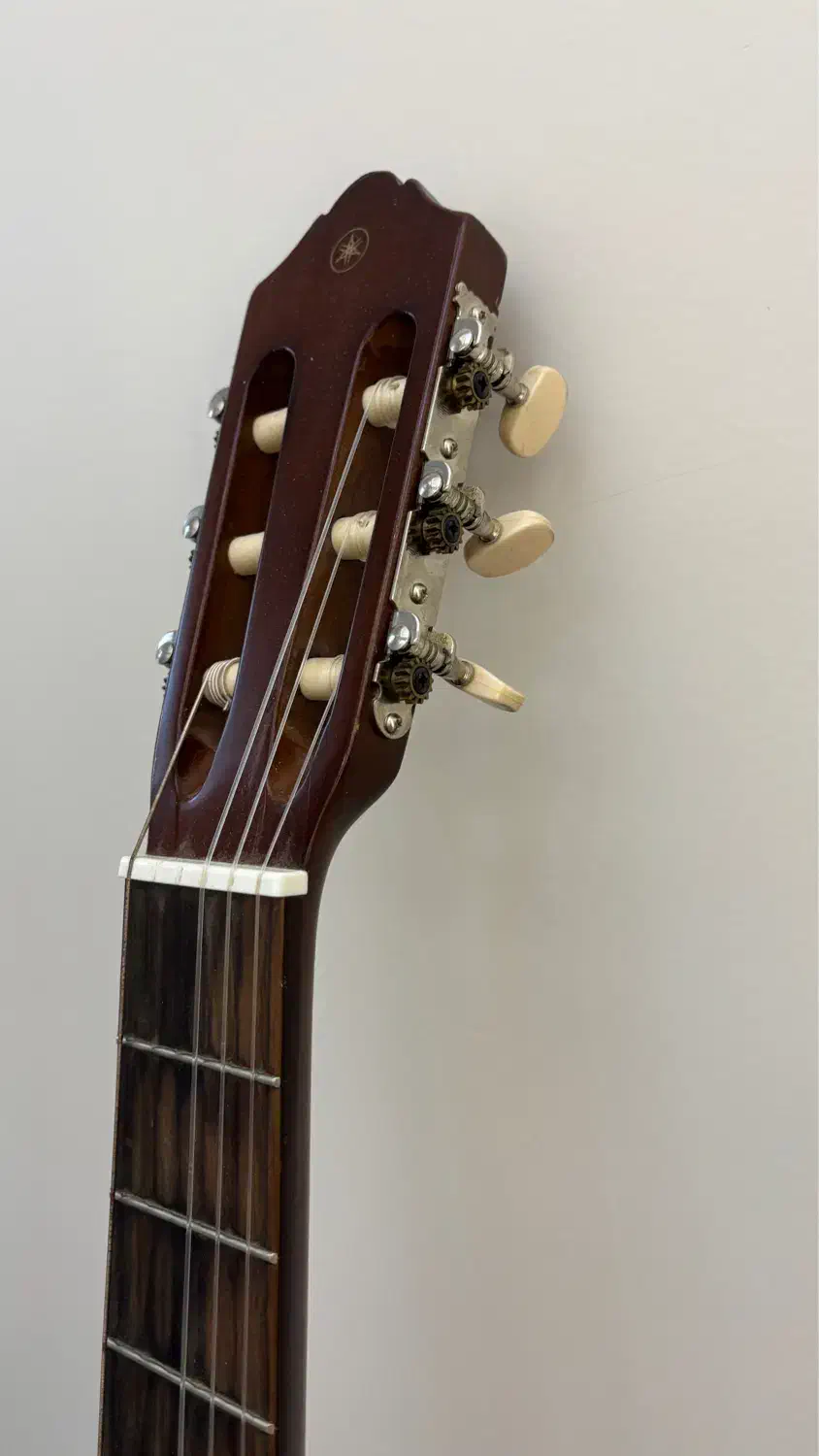 گیتار یاماها c40 اصل اندونزی|گیتار، بیس، امپلیفایر|کرج, فاز ۴ مهرشهر|دیوار