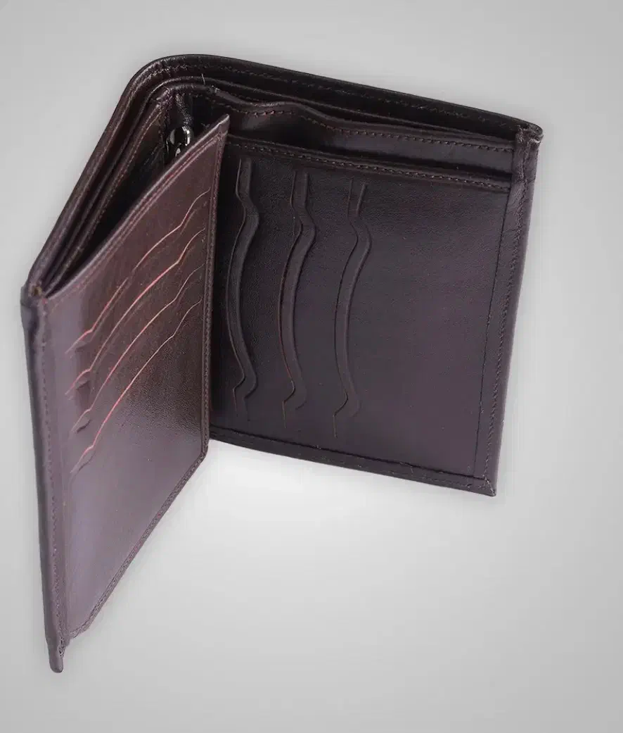 کیف پولگمشده|اشیا|دورود, |دیوار