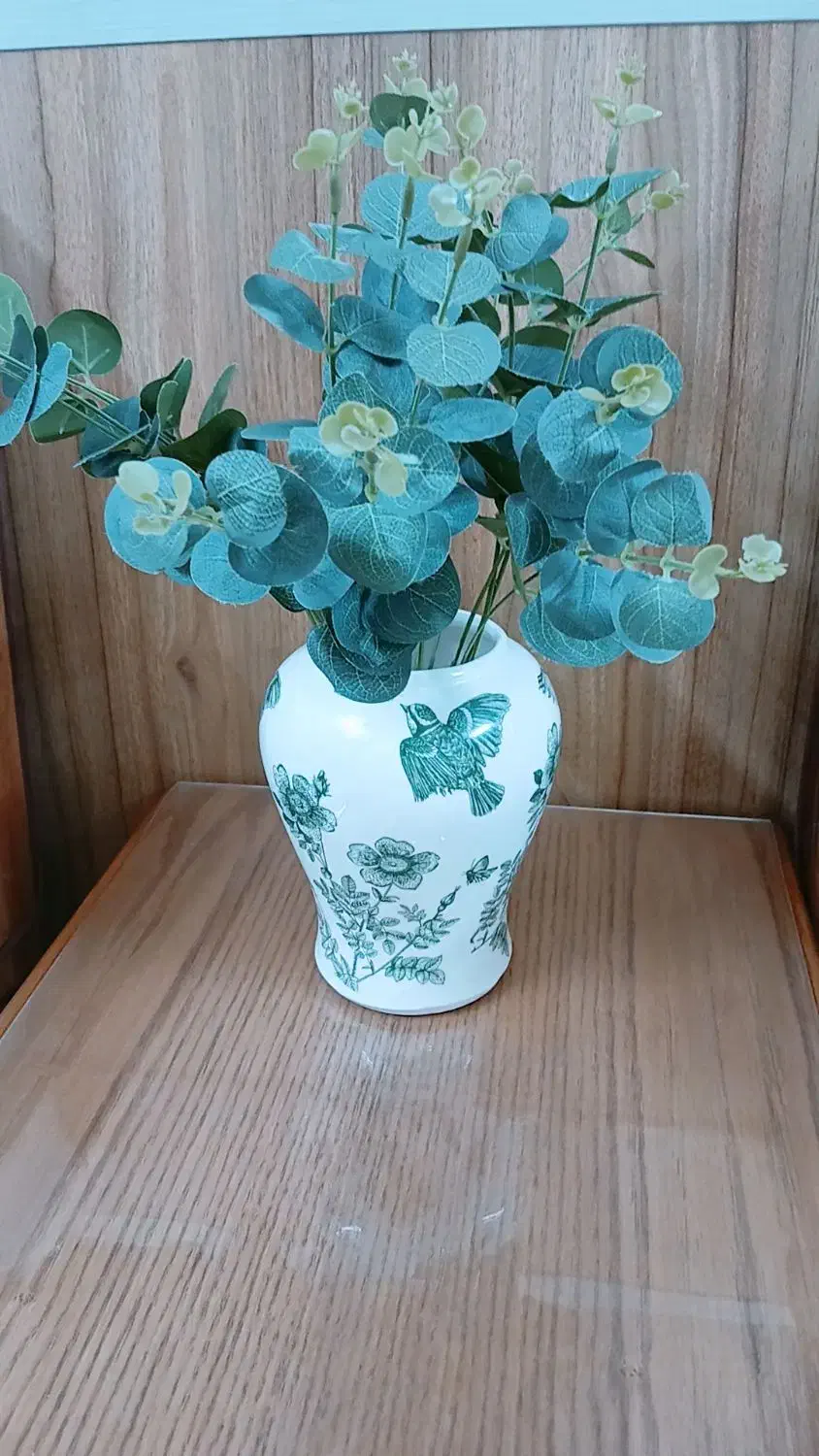 گل مصنوعی و گلدان سرامیکی بزرگ ..|گل مصنوعی|گرگان, |دیوار