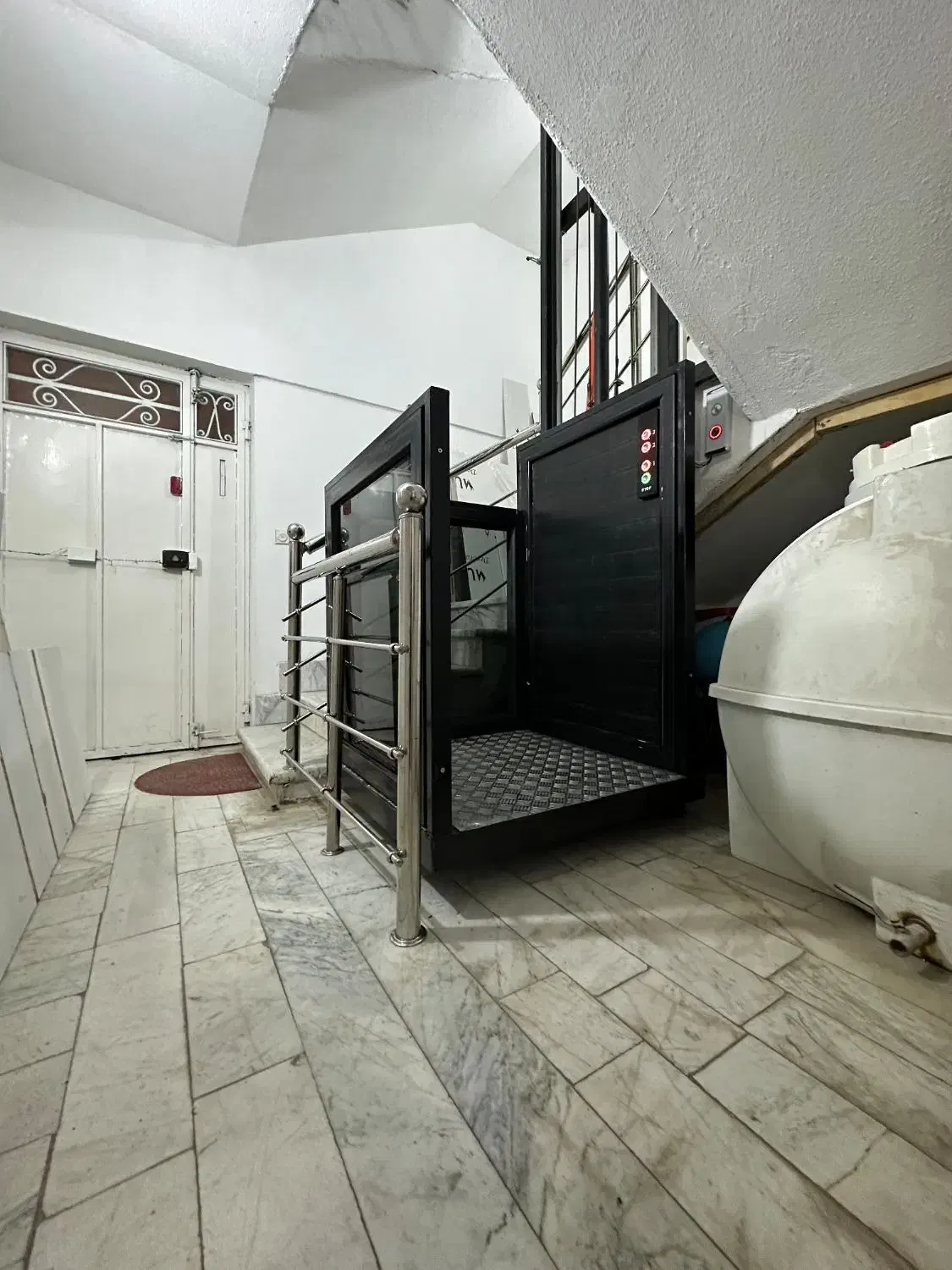 بالابر هیدرولیک گیلان لاهیجان رشت|خدمات پیشه و مهارت|لاهیجان, شقایق|دیوار