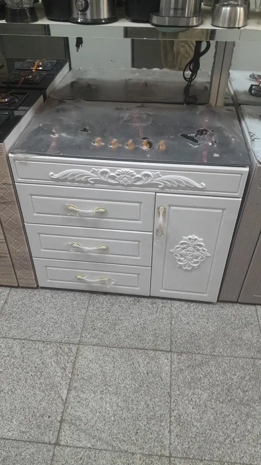 اجاق گاز ام دی اف رو شیشه ۴ درب ، نو|اجاق گاز و لوازم برقی پخت‌وپز|کاشمر, |دیوار