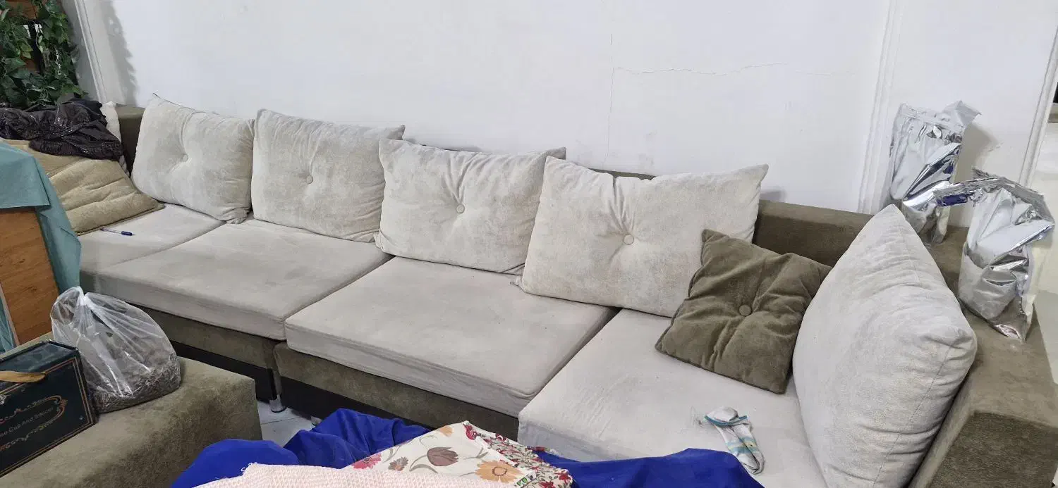 نیم ست پنج نفره با پاف|مبلمان خانگی و میز عسلی|تهران, زیبادشت|دیوار