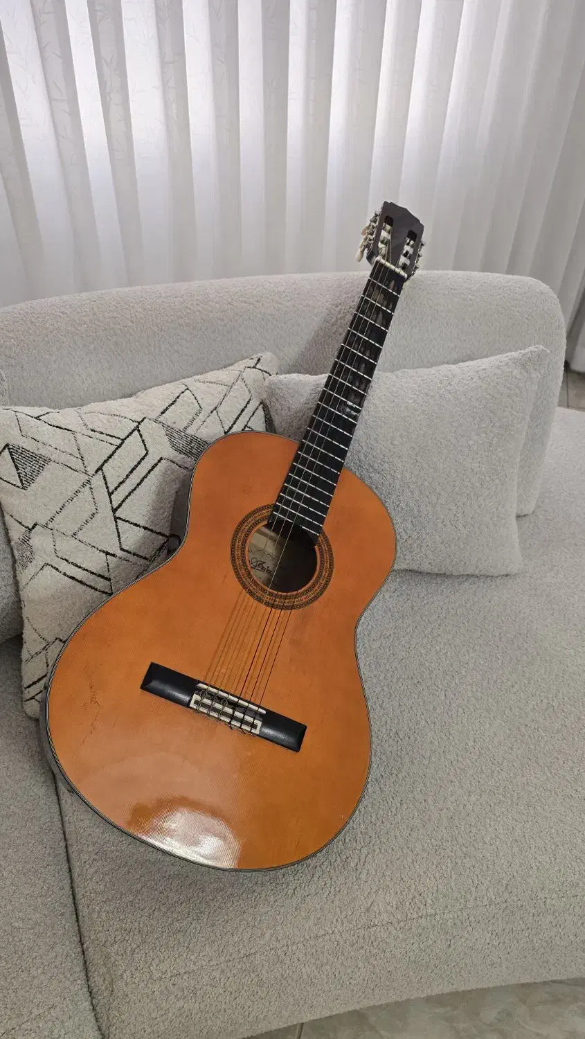 گیتار آ کا 20|گیتار، بیس، امپلیفایر|تهران, کوی بیمه|دیوار