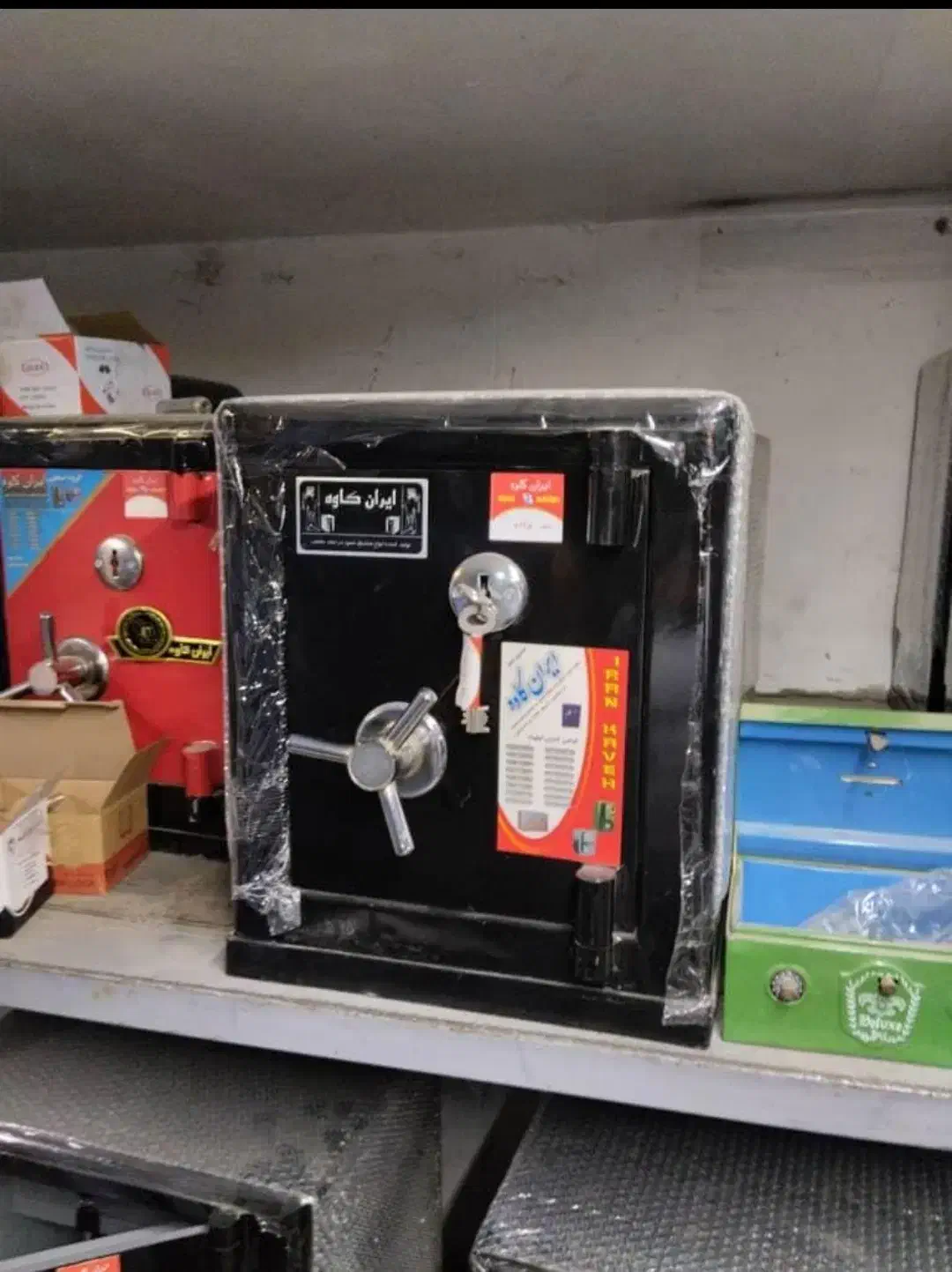 120مخصوص نگهداری زعفران گاوصندوق|ابزارآلات|نیشابور, فردوسی جنوبی|دیوار