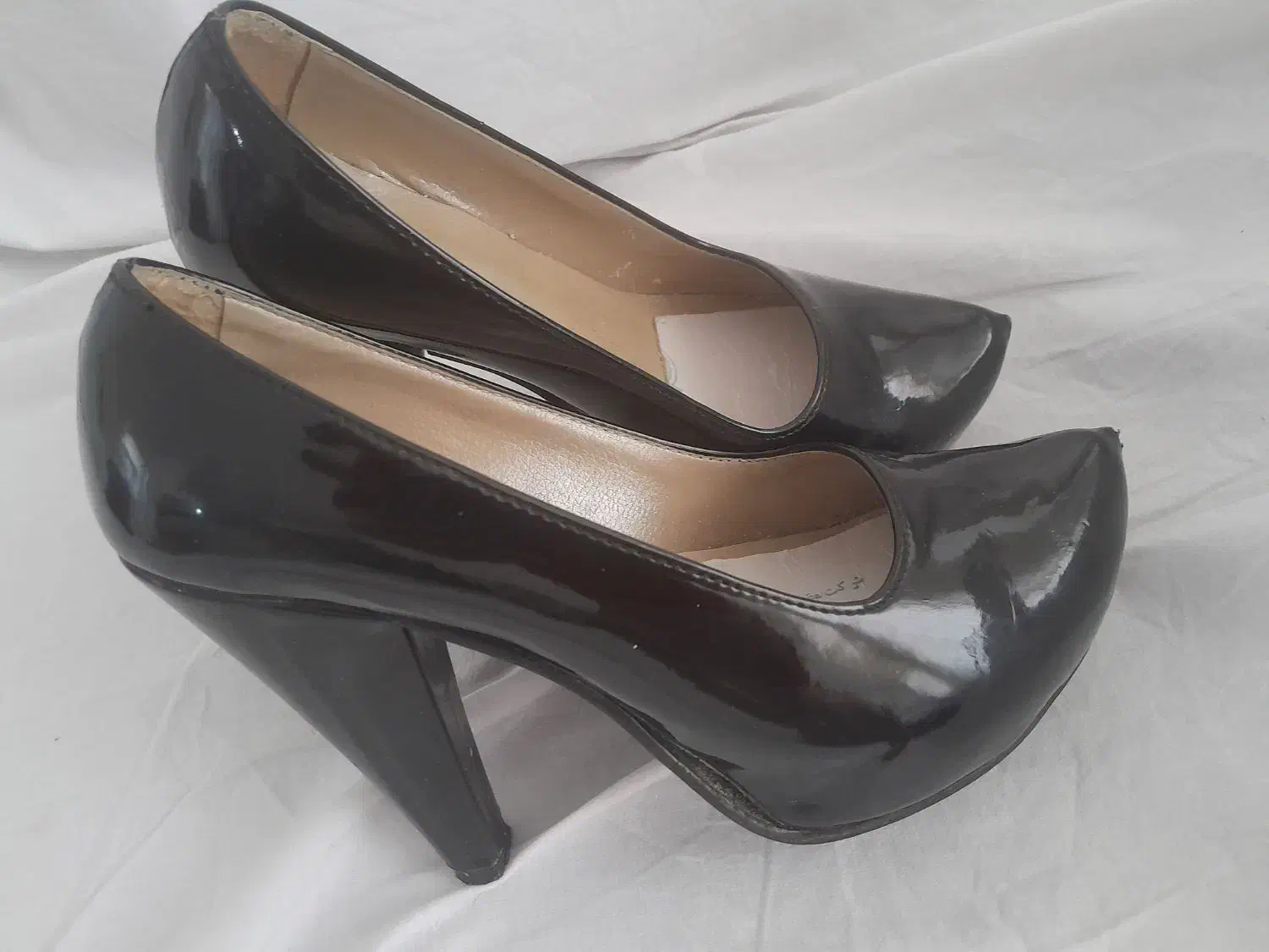 کفش مجلسی|کیف، کفش، کمربند|شاهرود, |دیوار