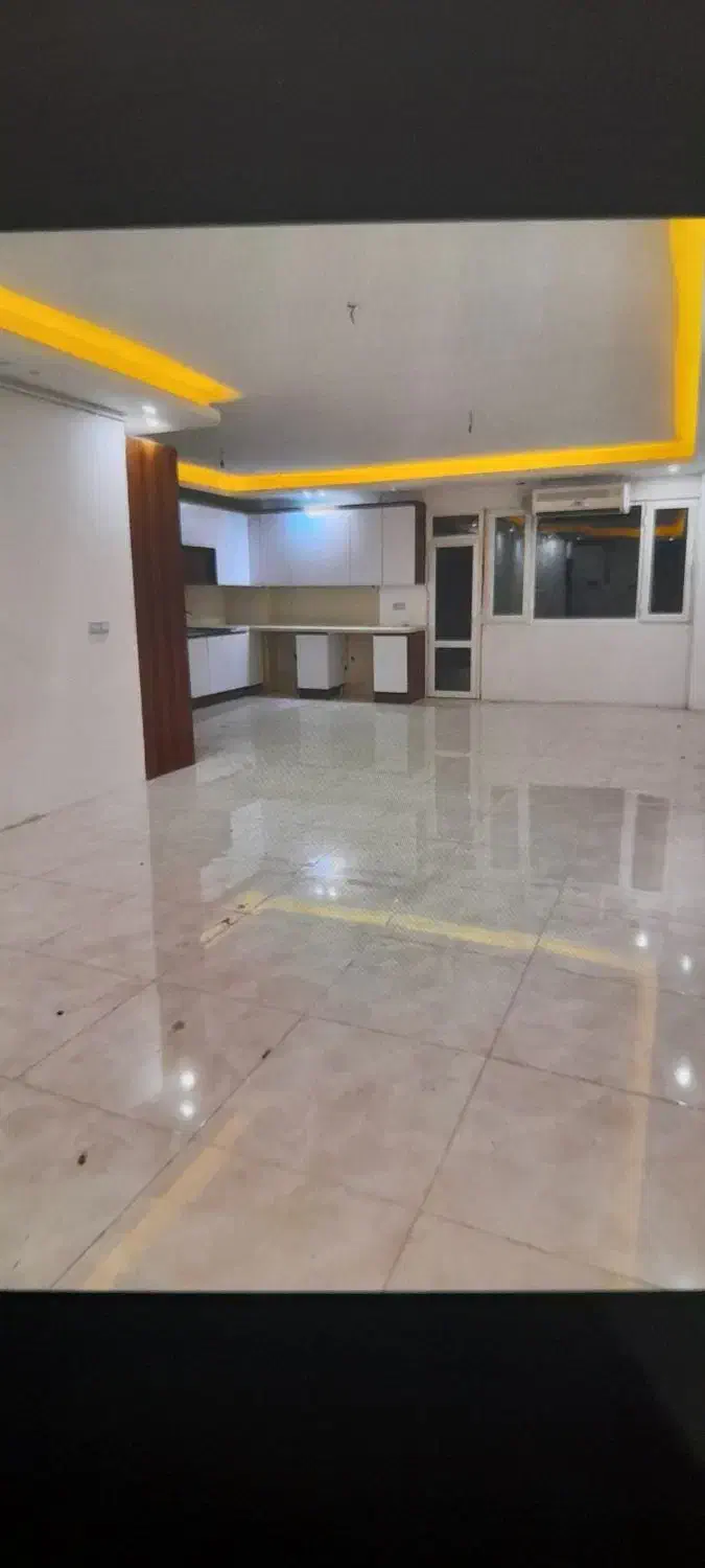 اپارتمان در بهترین لوکیشن صحنه|فروش آپارتمان|صحنه, |دیوار