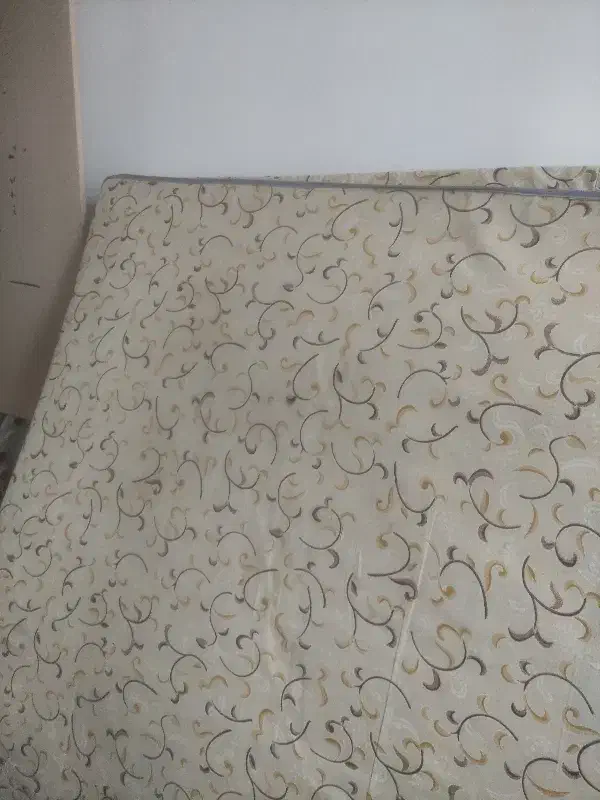 تخت خواب چوبی و تشک دو نفره|تخت و سرویس خواب|کرمانشاه, |دیوار