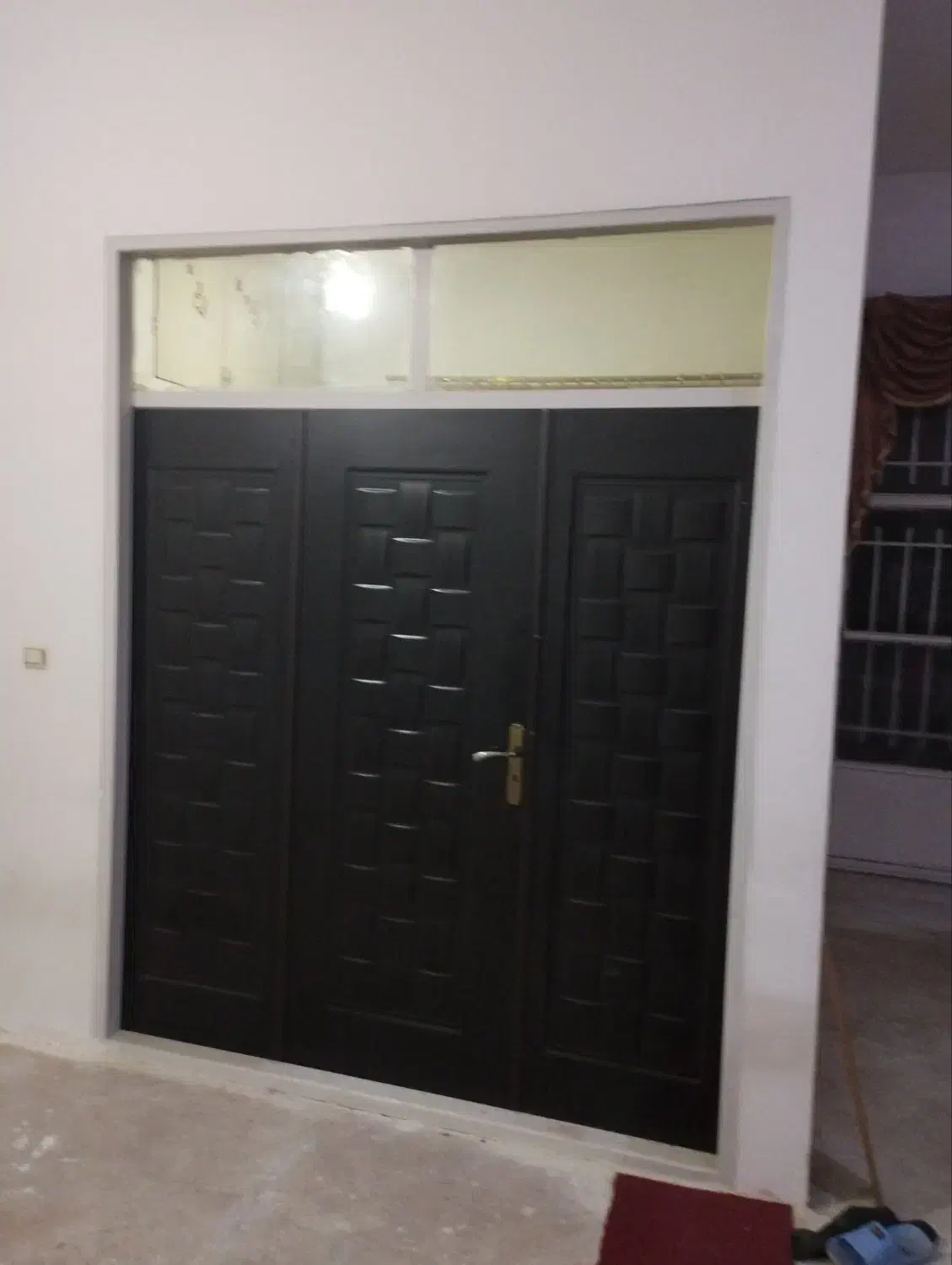 سه دری کامل همراه با چارچوب تقریبا نو میباشد|مصالح و تجهیزات ساختمان|الوند, |دیوار